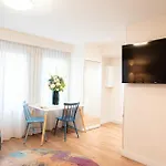 Madame Cadet 4* Paris