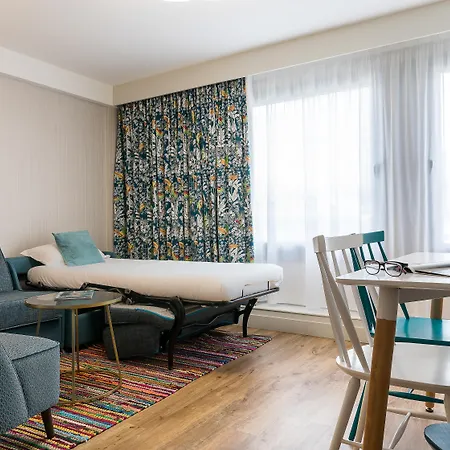 Madame Cadet Aparthotel