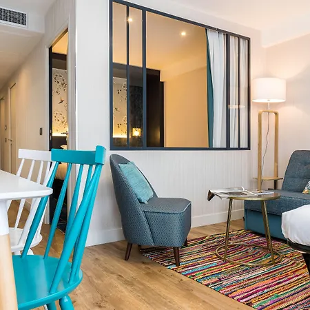 Madame Cadet Aparthotel 4*