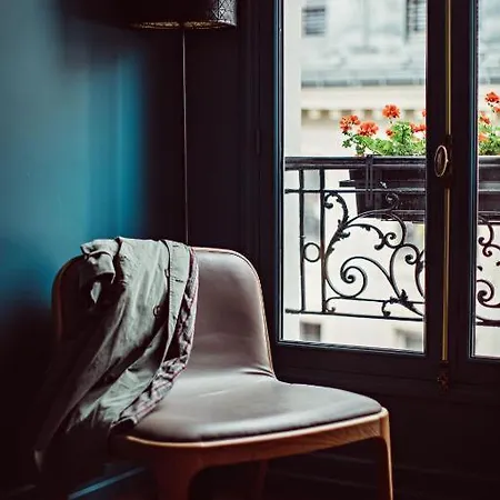 Madame Cadet Aparthotel 4*